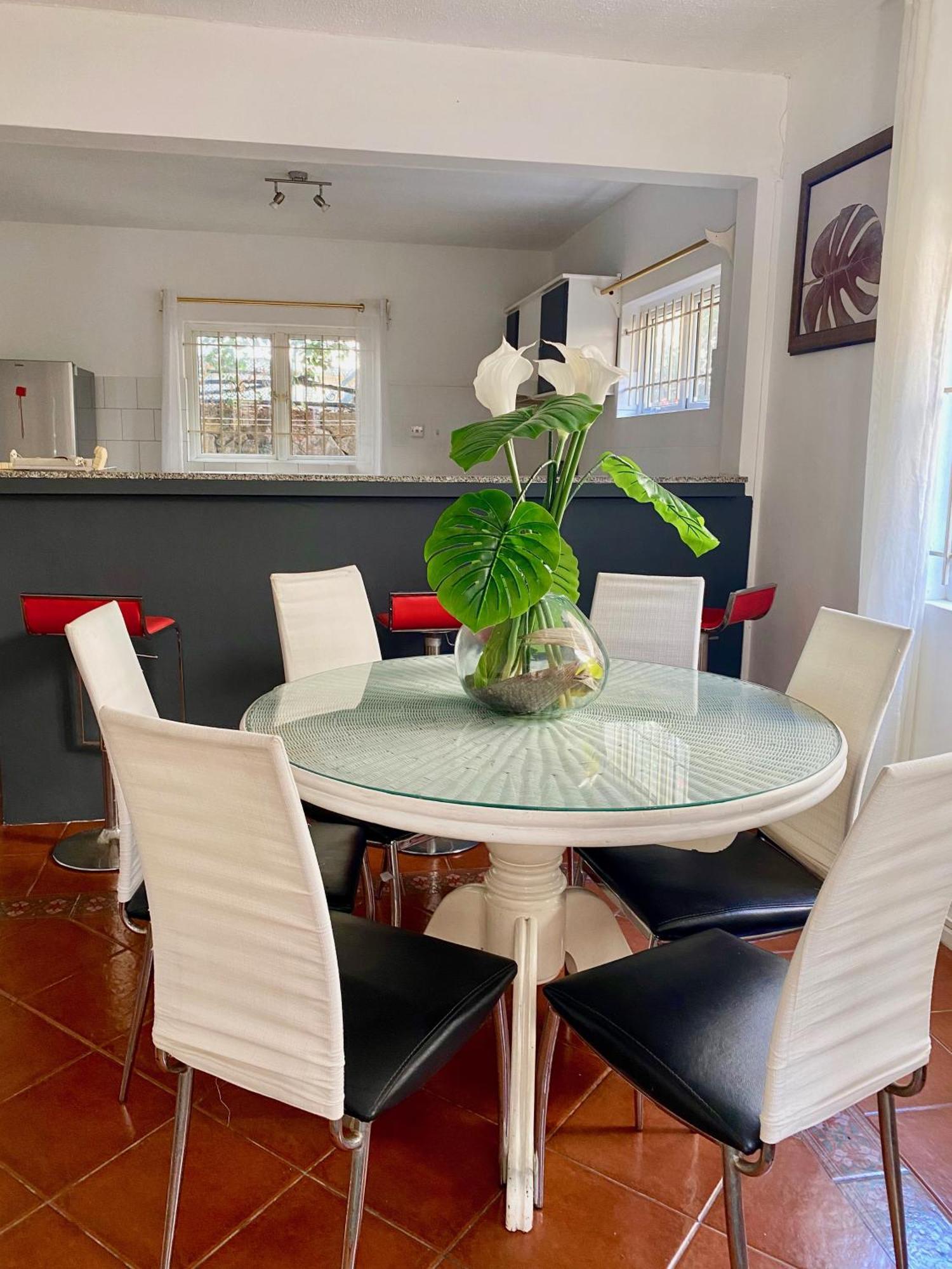 Beachfront Villa In A Beautiful And Secured Complex Flic en Flac Bilik gambar
